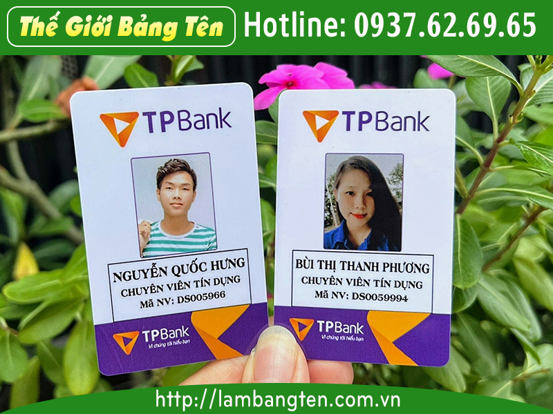 Thẻ tên nhân viên ngân hàng TPBank