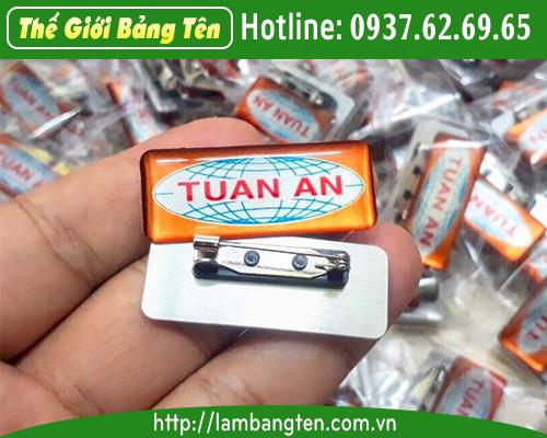 LÀM HUY HIỆU HỢP KIM