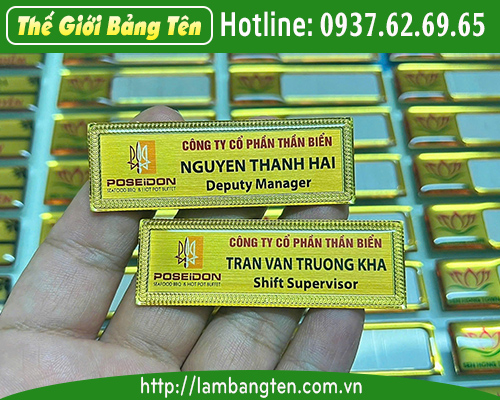 bảng tên nhân viên xi vàng cao cấp 